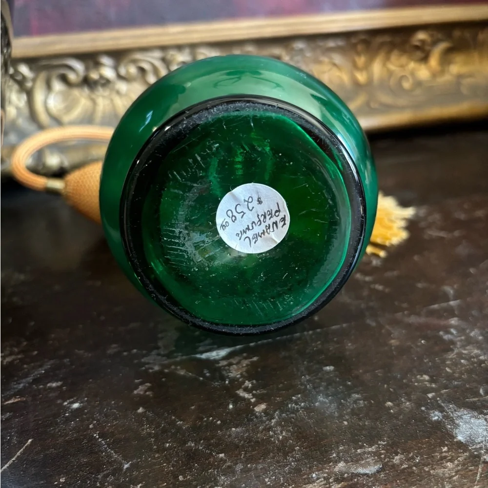 Antique Green Glass Painted Enamel Perfume Bottle with Atomizer - Picture 4 of 4